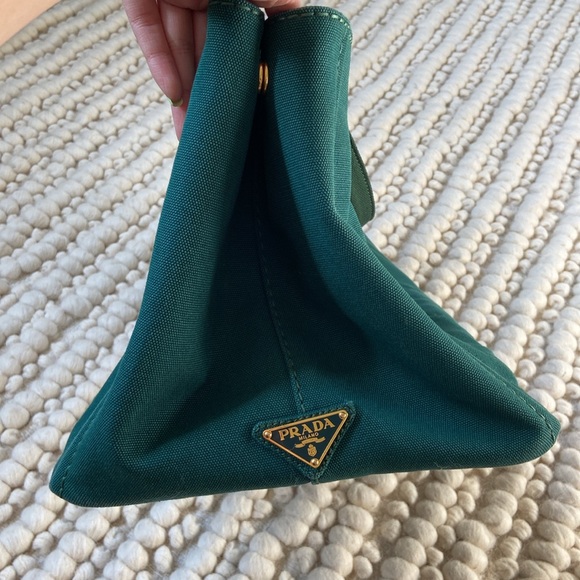 Prada Green Canapa GM w/ Strap - Picture 4 of 17